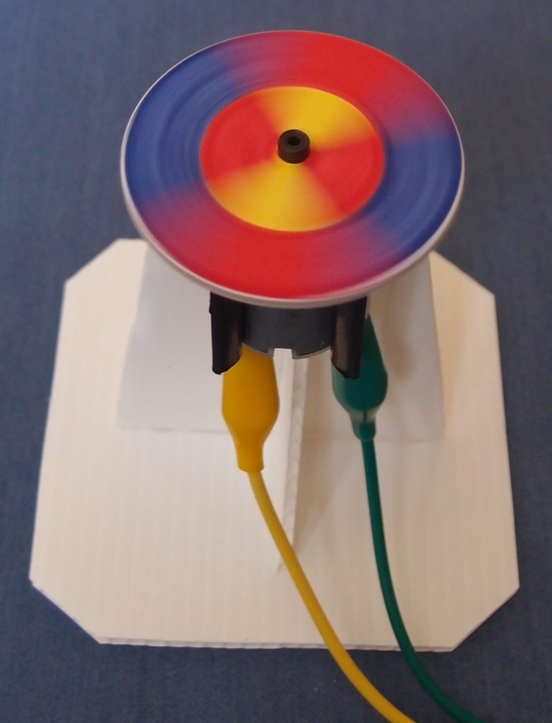 Make a coloured spinner - class STEM project