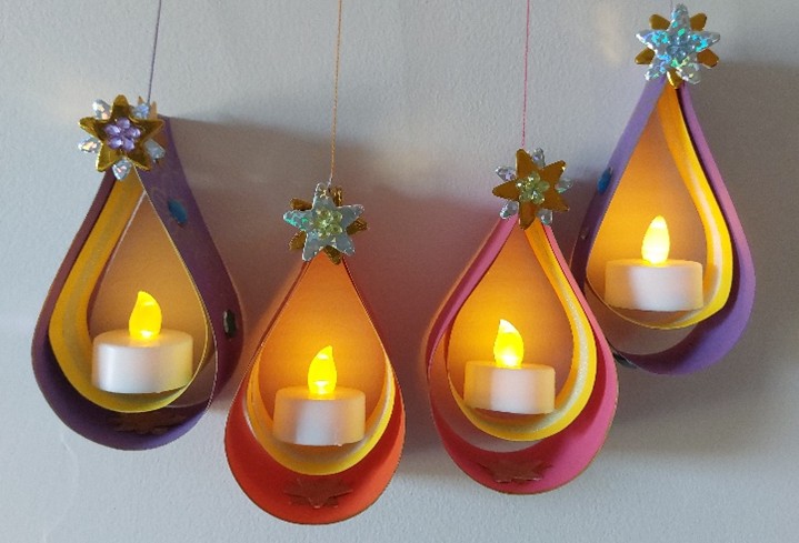 Hanging tealight decorations