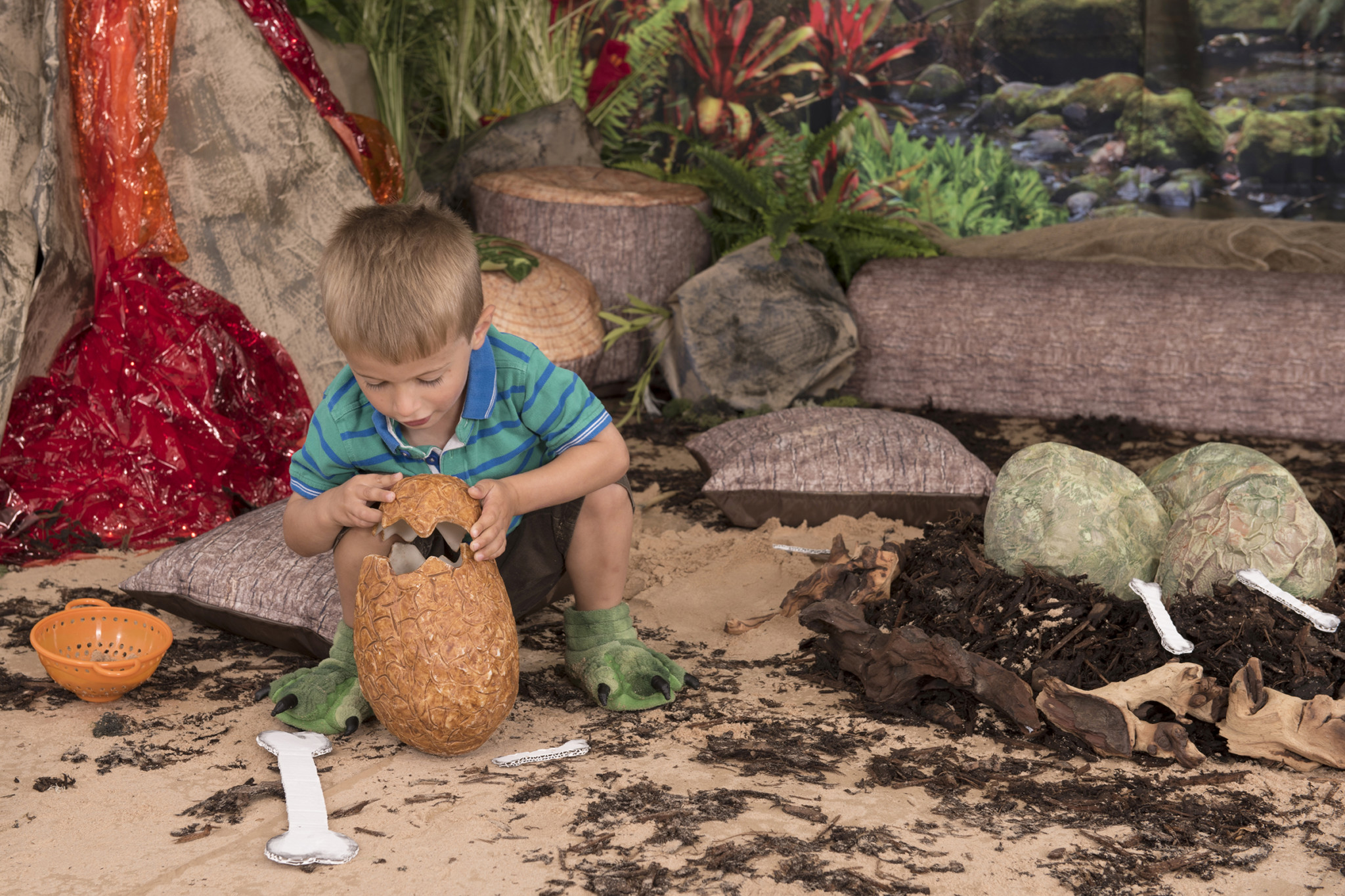 Making Dinosaur eggs