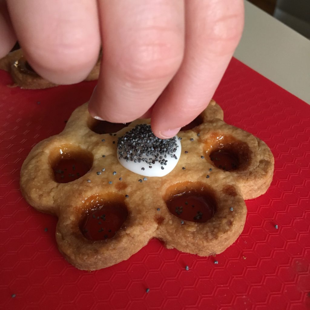 remembrance day biscuits