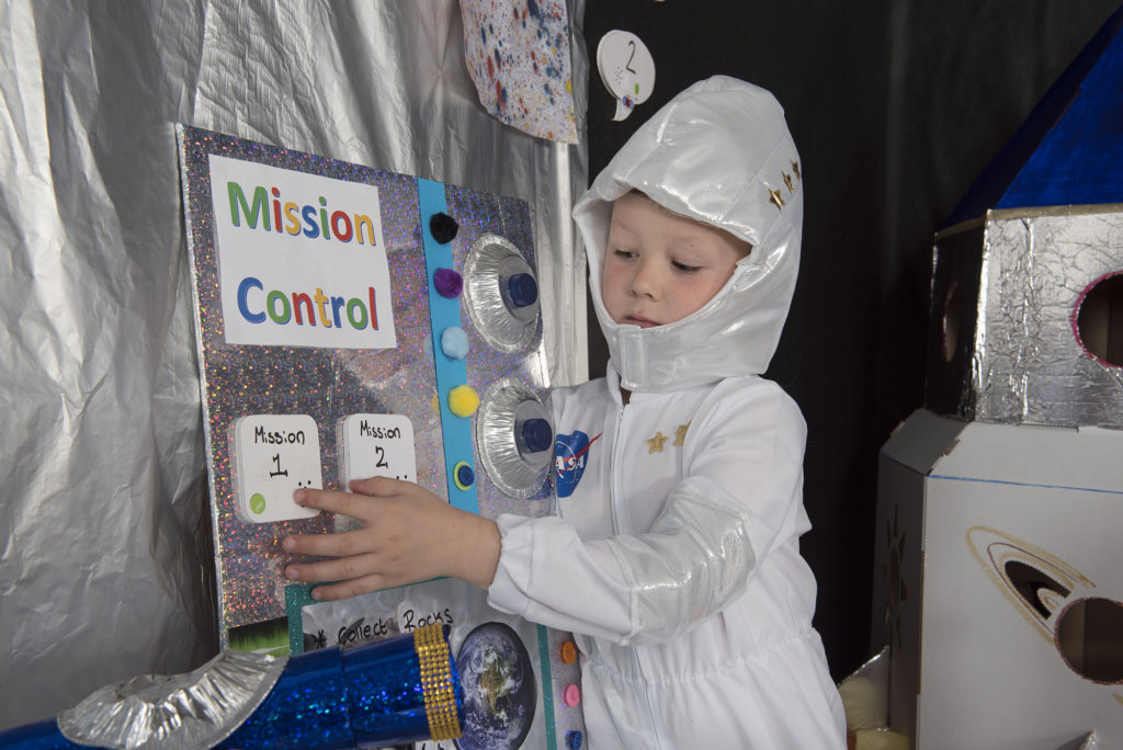 space themed immersive learning environment location