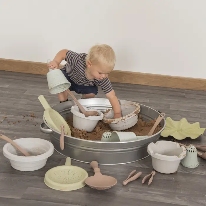 Come watch in awe as this tiny ball transforms sand into a mesmerizing