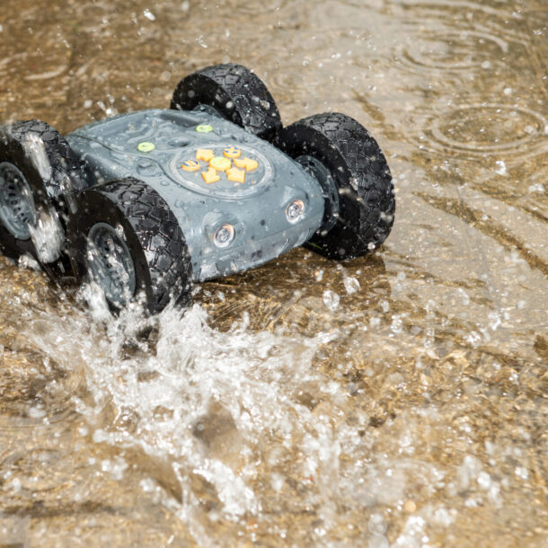 Rugged Robot in water